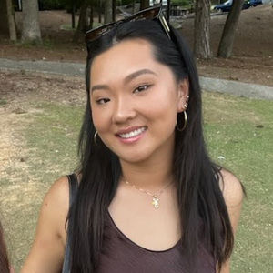 Meet your Posher, Kelly